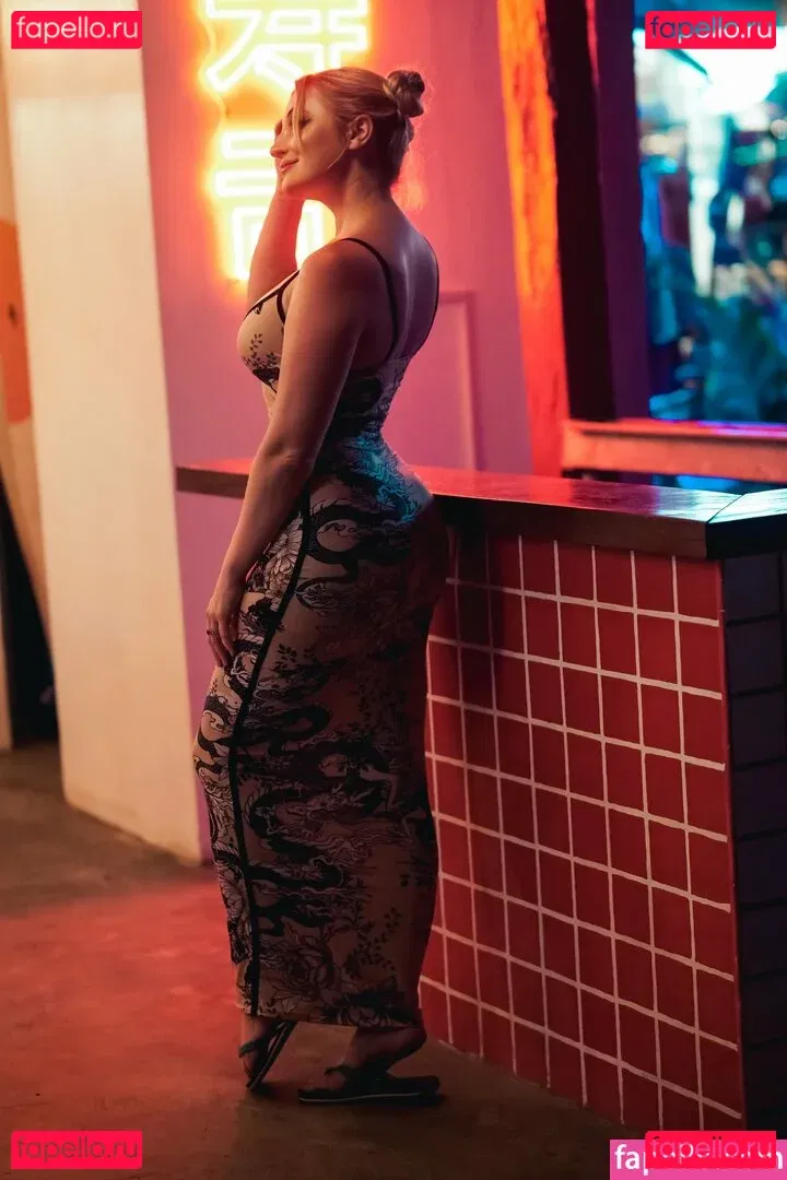 hollytwolf Onlyfans Photo Gallery 