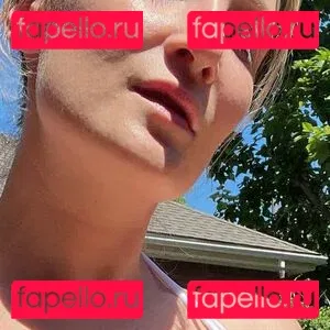 hollytwolf Onlyfans Photo Gallery 