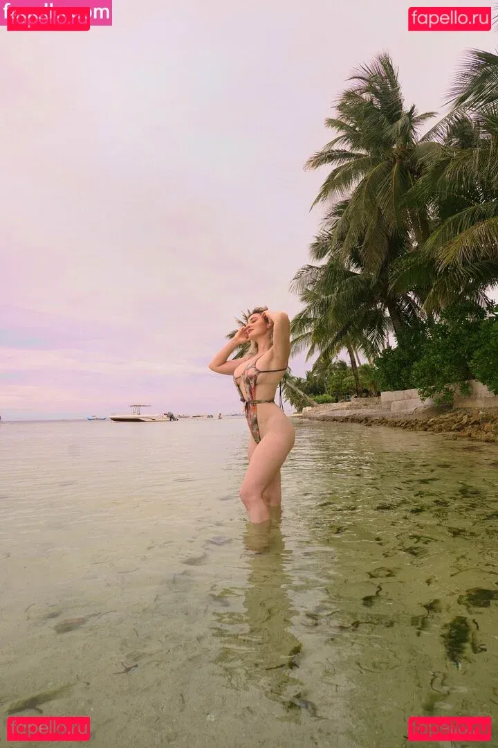 hollytwolf Onlyfans Photo Gallery 