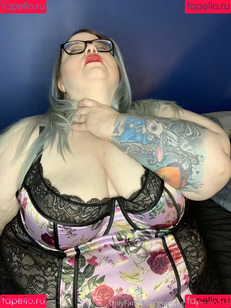 adenahx Onlyfans Photo Gallery 