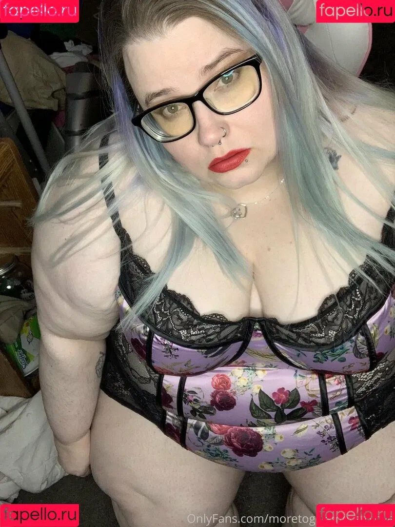 adenahx Onlyfans Photo Gallery 