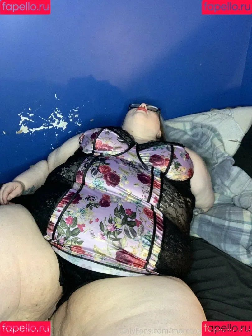 adenahx Onlyfans Photo Gallery 