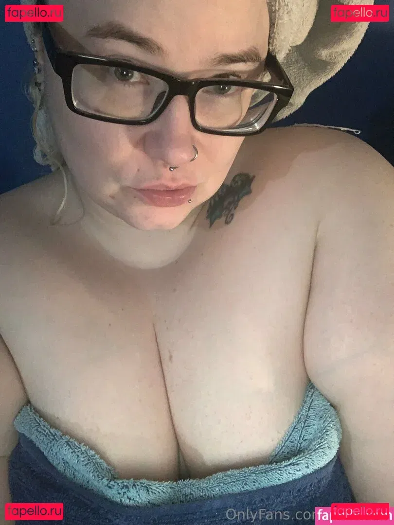 adenahx Onlyfans Photo Gallery 