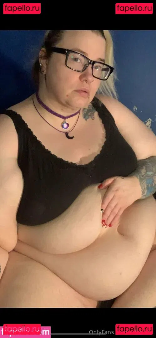 adenahx Onlyfans Photo Gallery 