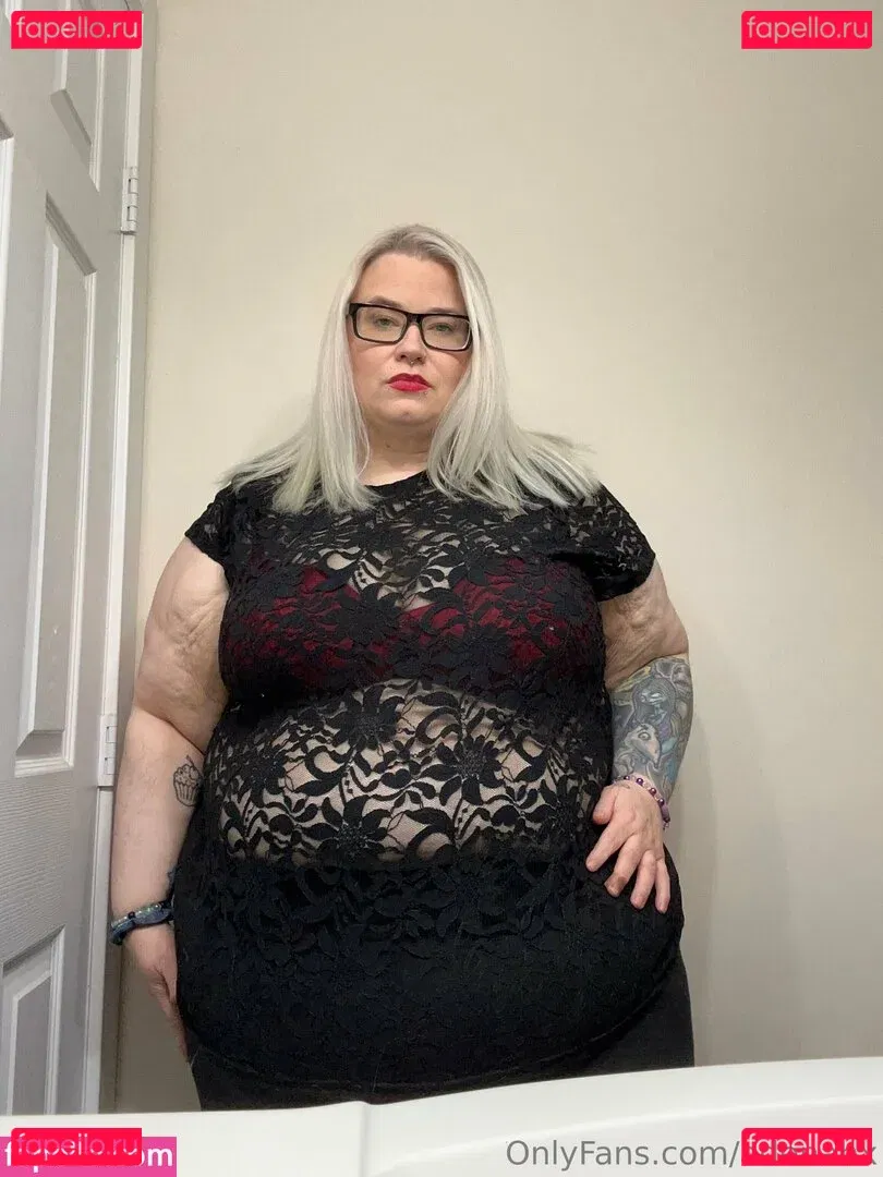 adenahx Onlyfans Photo Gallery 