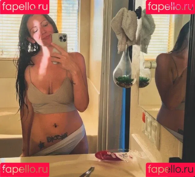 Jessica "Snaps" Bencomo Onlyfans Photo Gallery 