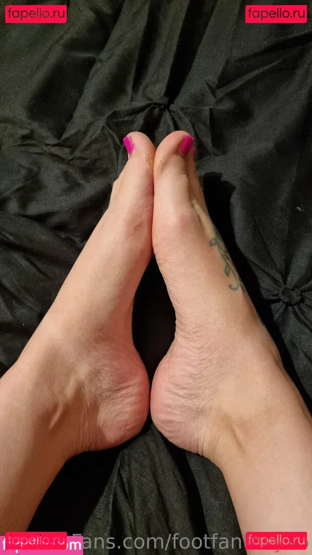 footfantasy35 Onlyfans Photo Gallery 