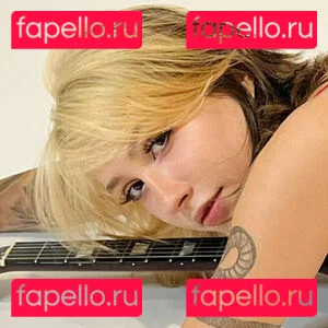 auroraredd Onlyfans Photo Gallery 