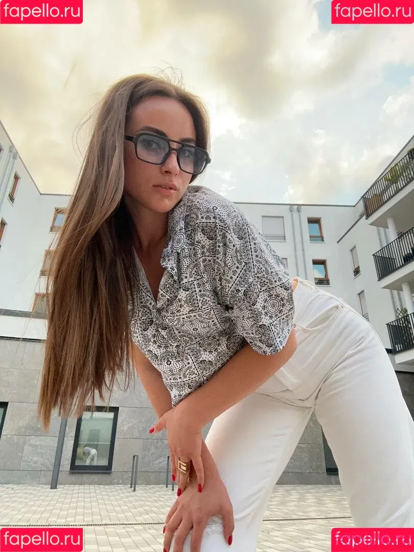 NaughtyCola Onlyfans Photo Gallery 