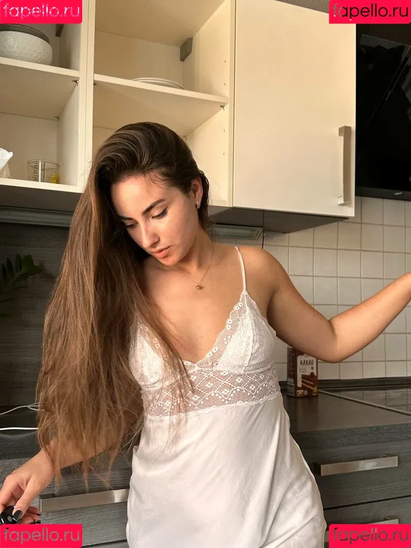 NaughtyCola Onlyfans Photo Gallery 