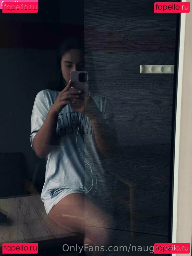 NaughtyCola Onlyfans Photo Gallery 