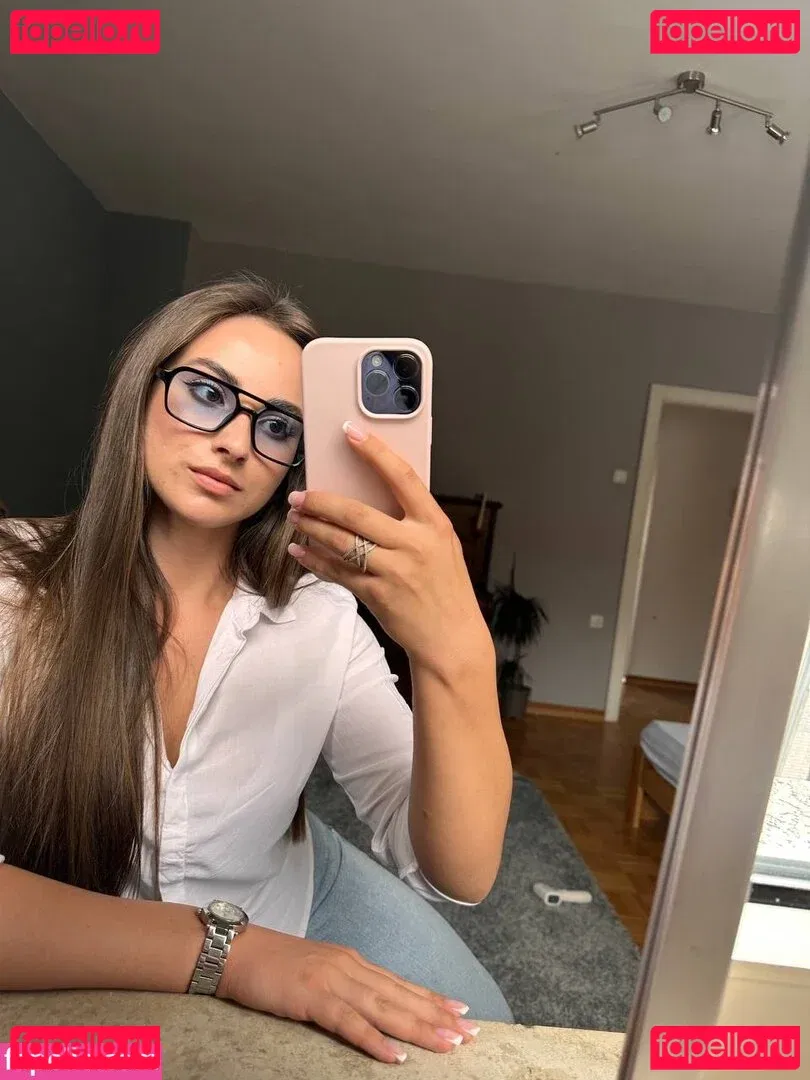 NaughtyCola Onlyfans Photo Gallery 