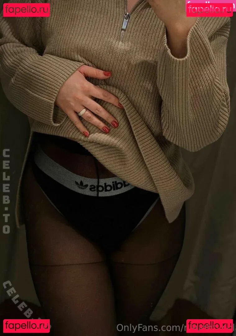 NaughtyCola Onlyfans Photo Gallery 