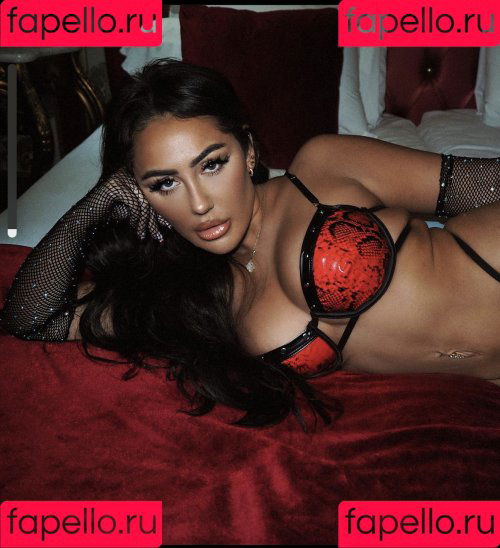 Sophie Kasaei Onlyfans Photo Gallery 