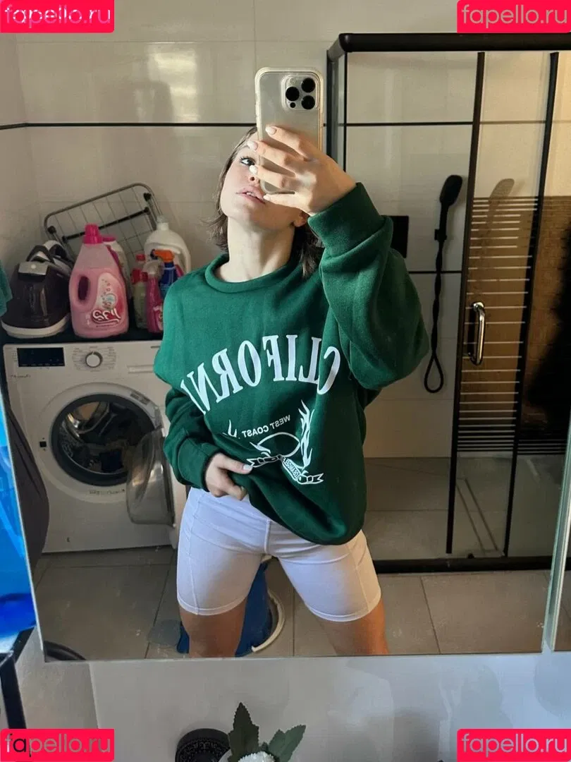 sveta_hurin Onlyfans Photo Gallery 