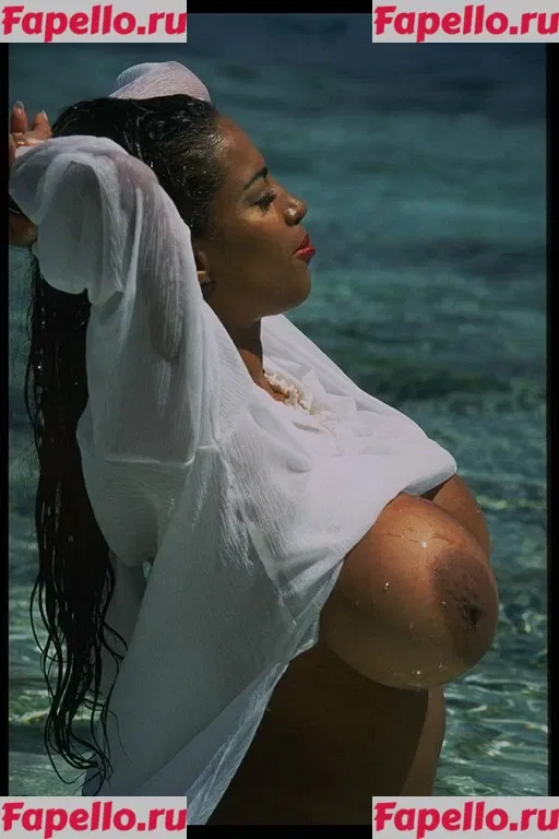 Angelique Dos Santos Onlyfans Photo Gallery 