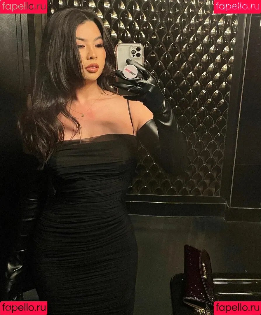 CarolineKwan Onlyfans Photo Gallery 