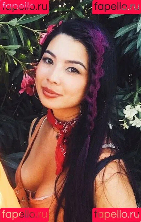 CarolineKwan Onlyfans Photo Gallery 