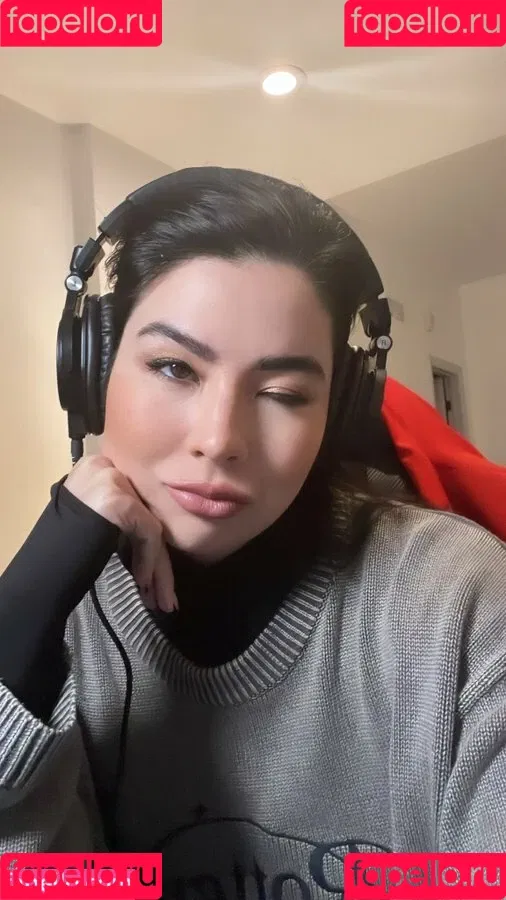 CarolineKwan Onlyfans Photo Gallery 