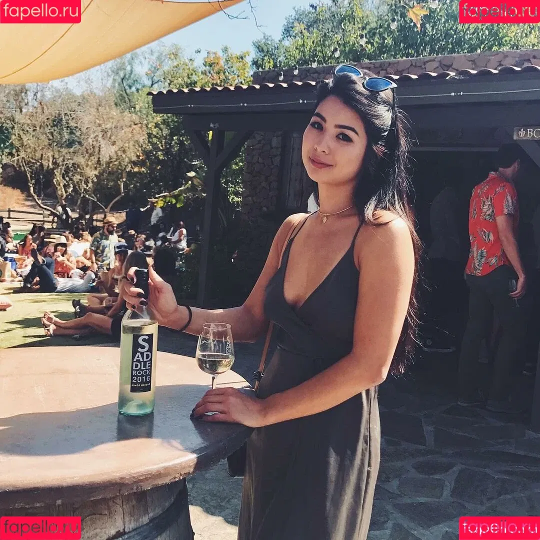 CarolineKwan Onlyfans Photo Gallery 