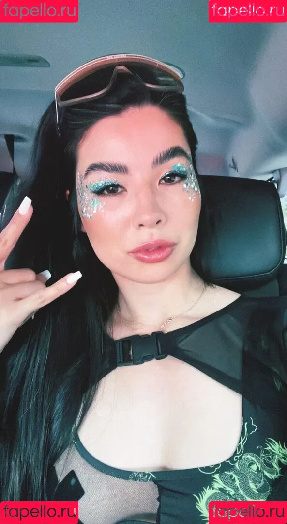 CarolineKwan Onlyfans Photo Gallery 