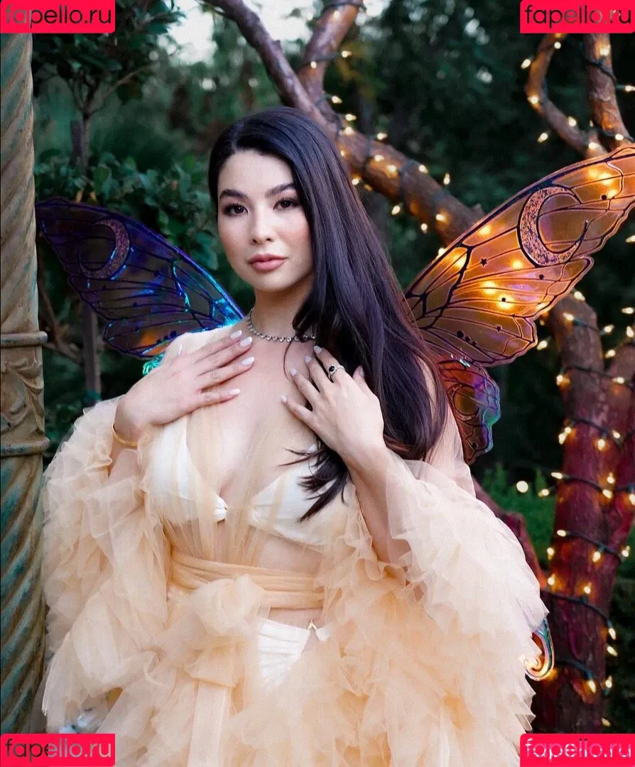 CarolineKwan Onlyfans Photo Gallery 