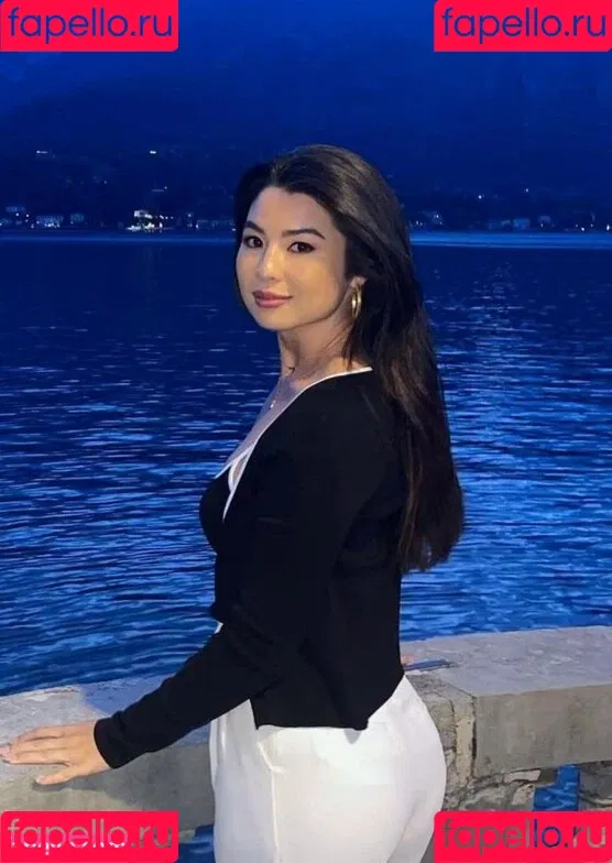 CarolineKwan Onlyfans Photo Gallery 