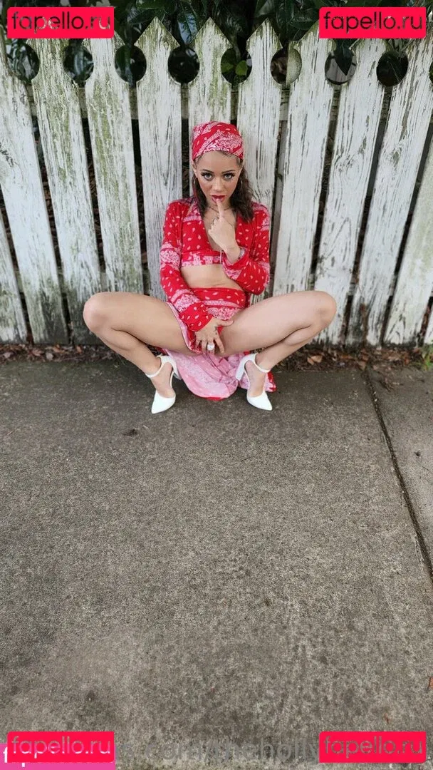 Holly Hendrix Onlyfans Photo Gallery 