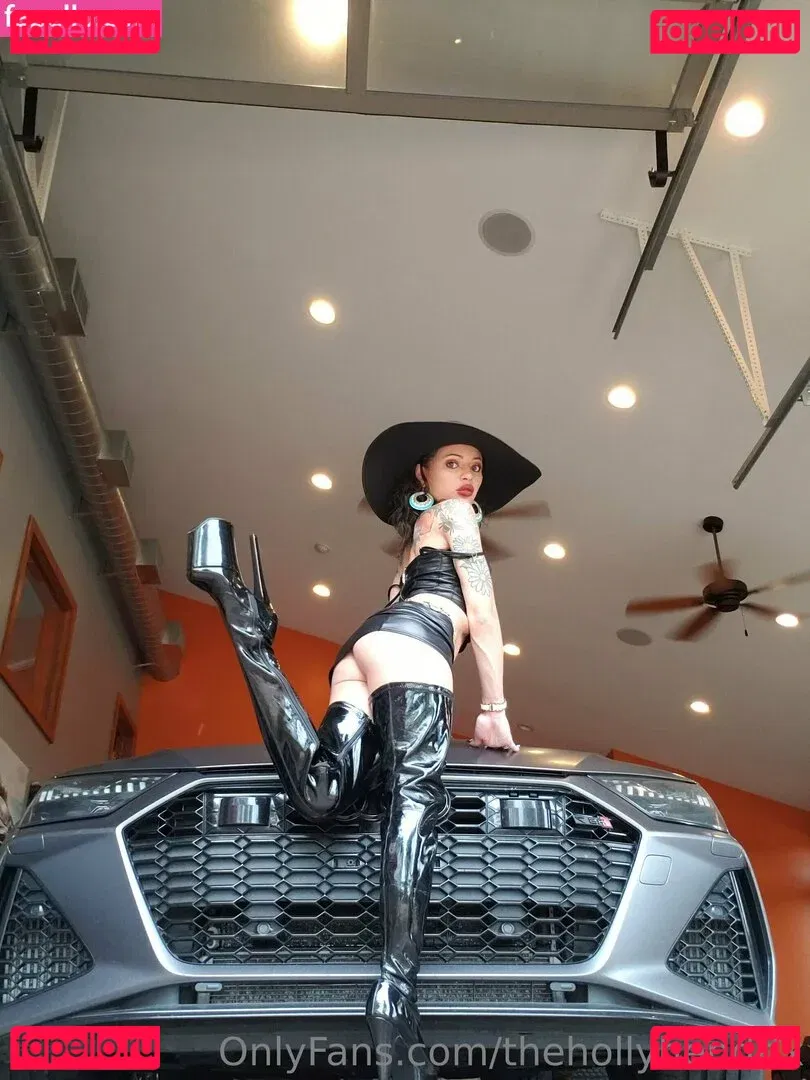 Holly Hendrix Onlyfans Photo Gallery 