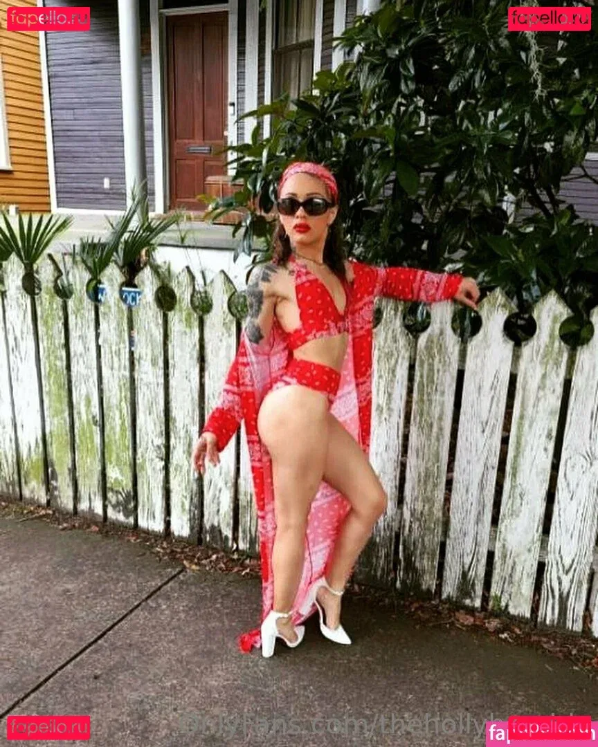 Holly Hendrix Onlyfans Photo Gallery 