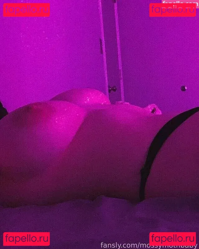 itsambeh Onlyfans Photo Gallery 