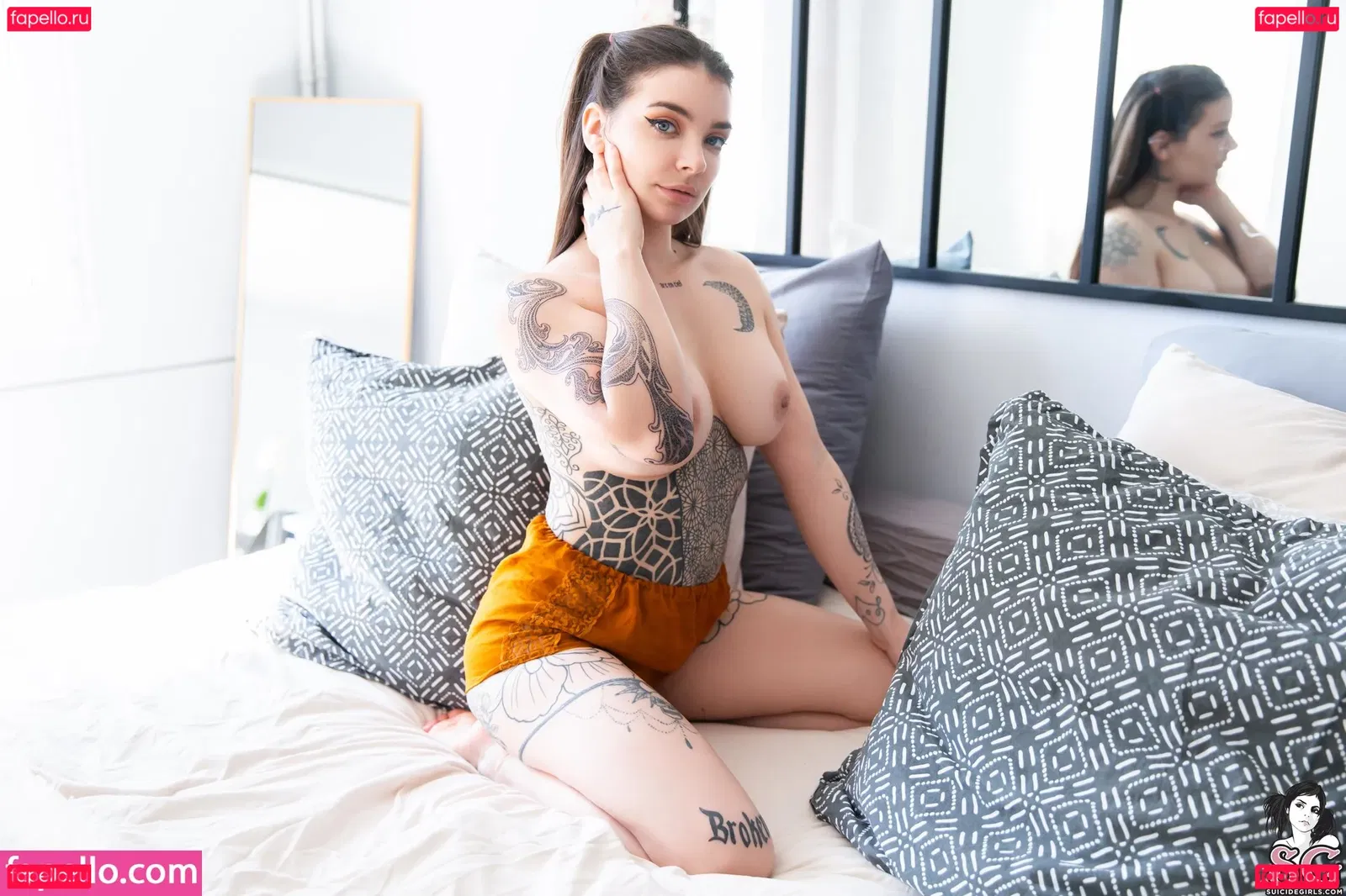 Pia Lora Onlyfans Photo Gallery 