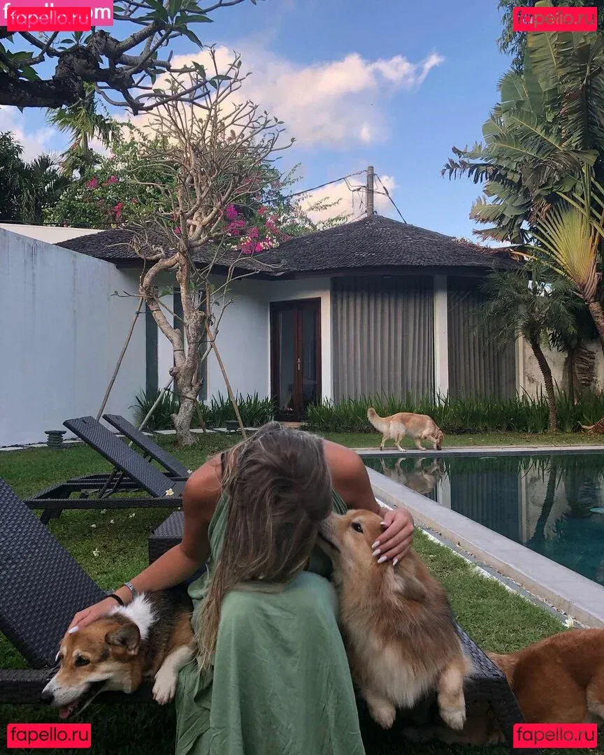 Elly Anne Onlyfans Photo Gallery 