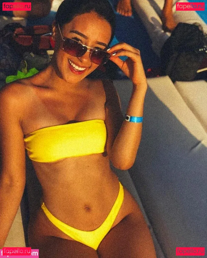 novatitsxxx Onlyfans Photo Gallery 