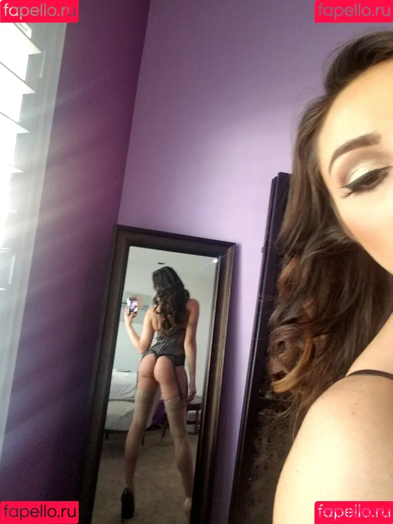 christianacinn Onlyfans Photo Gallery 