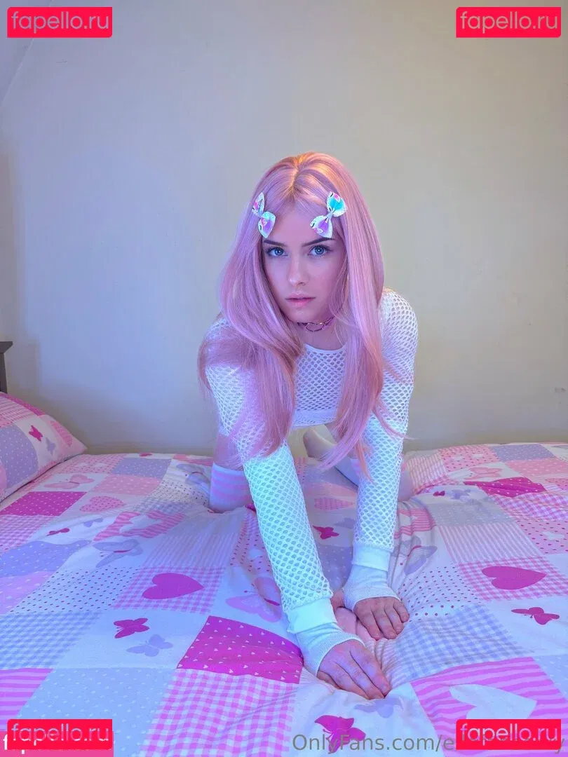 ellafansonly Onlyfans Photo Gallery 