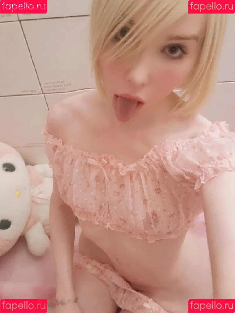 Sarina Valentina Onlyfans Photo Gallery 