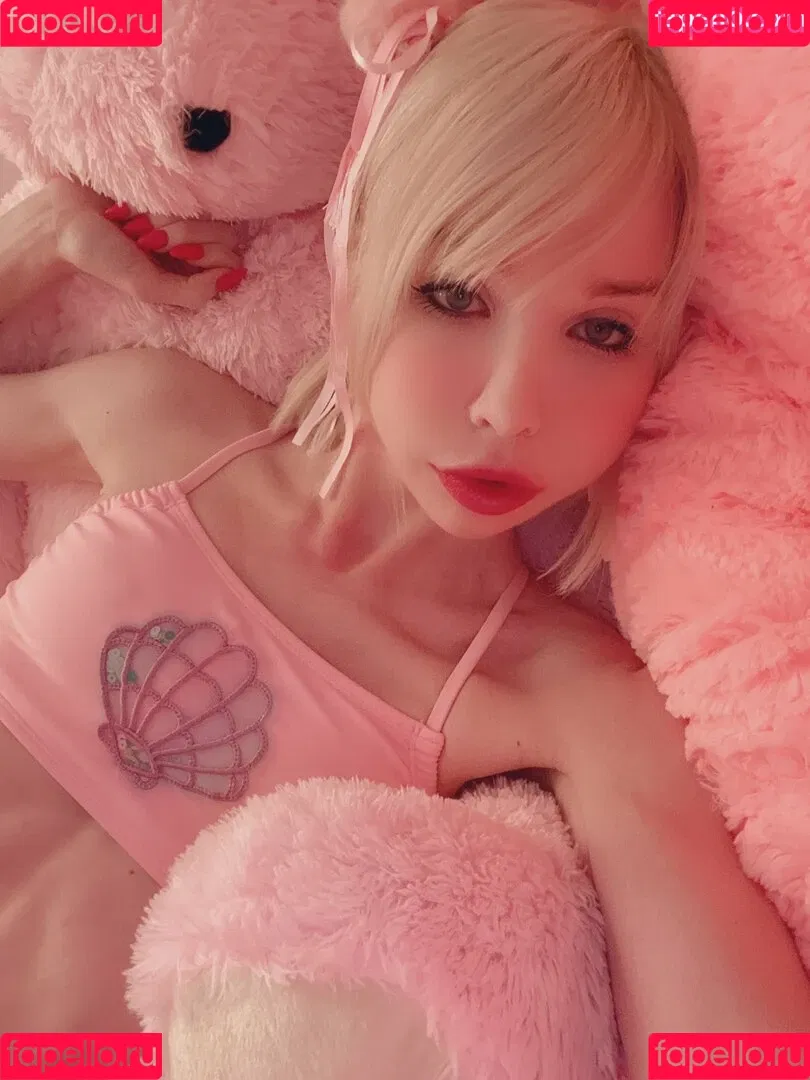 Sarina Valentina Onlyfans Photo Gallery 