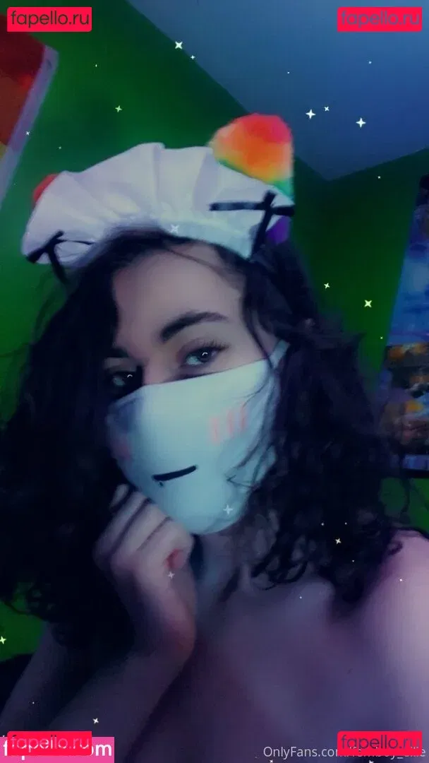 wedgiepupellie Onlyfans Photo Gallery 