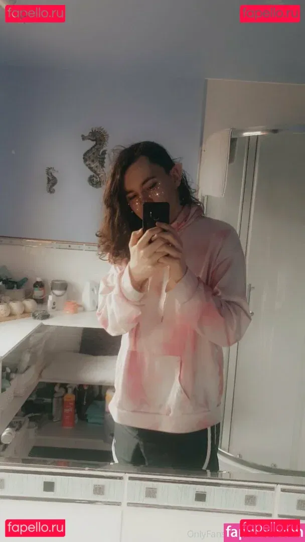 wedgiepupellie Onlyfans Photo Gallery 