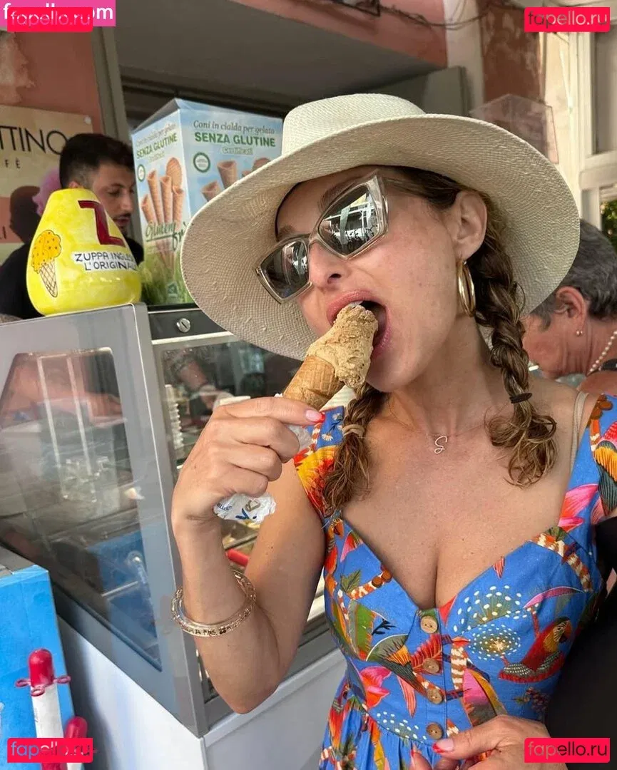 Giada De Laurentiis Onlyfans Photo Gallery 