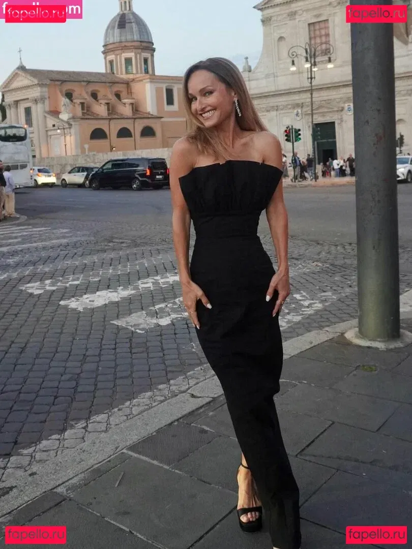 Giada De Laurentiis Onlyfans Photo Gallery 