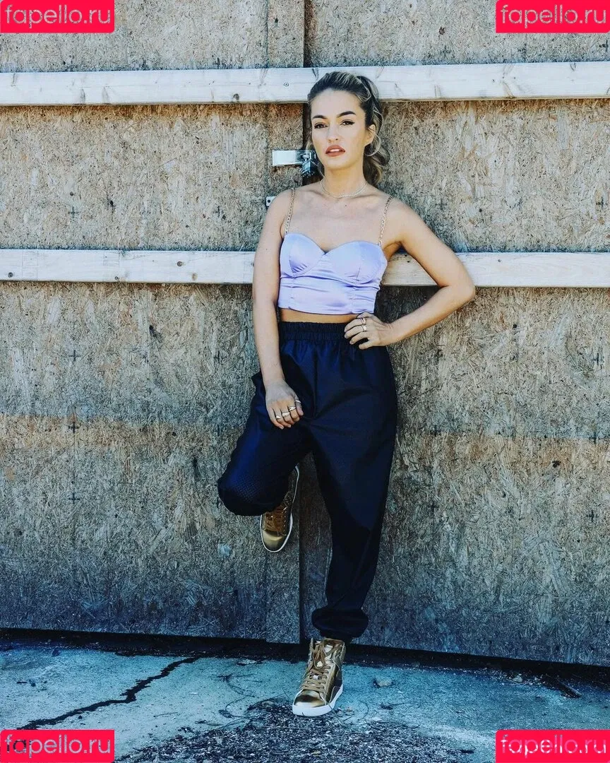 Alisha Edwards Onlyfans Photo Gallery 