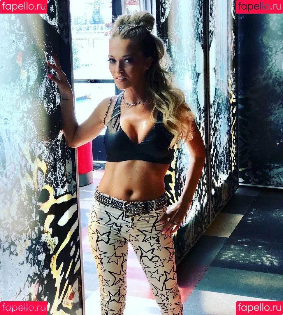 Alisha Edwards Onlyfans Photo Gallery 