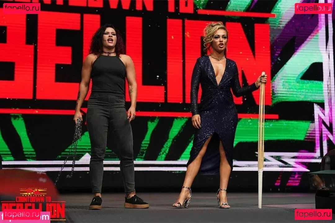 Alisha Edwards Onlyfans Photo Gallery 