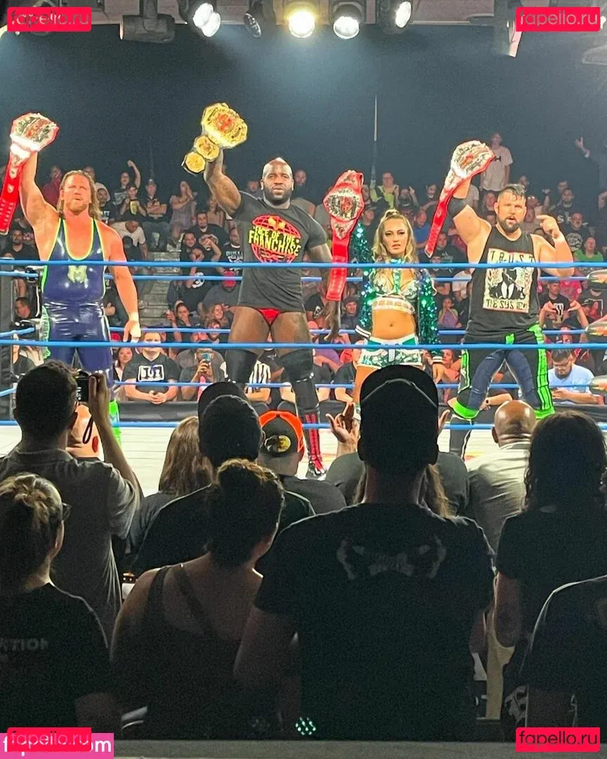 Alisha Edwards Onlyfans Photo Gallery 