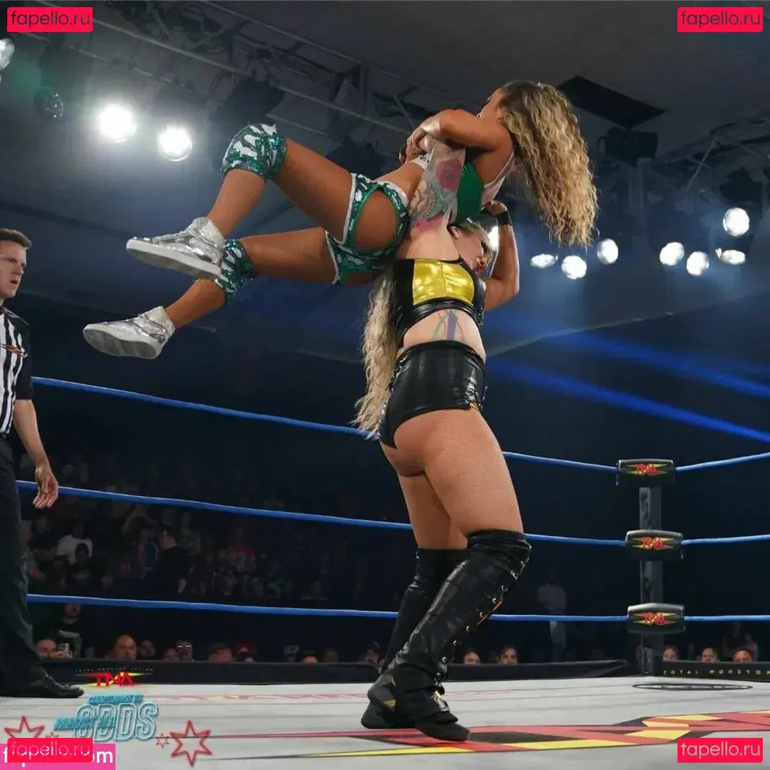 Alisha Edwards Onlyfans Photo Gallery 