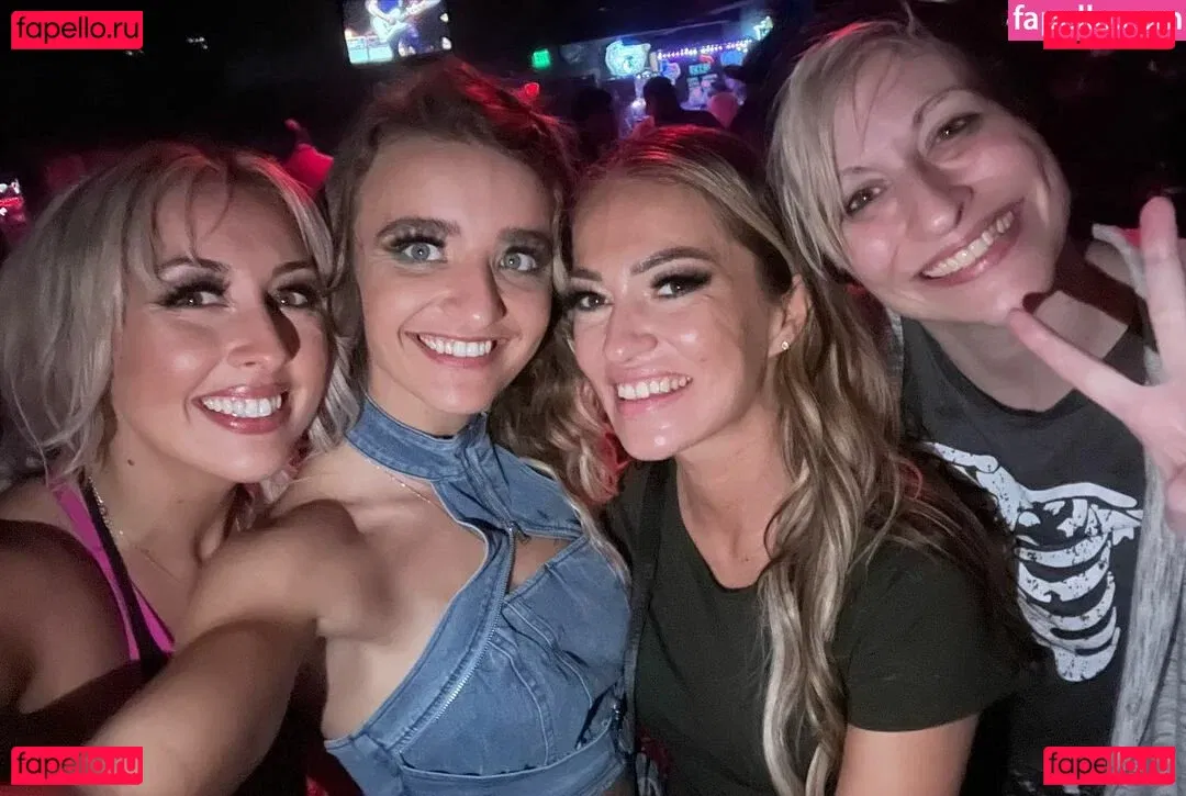 Alisha Edwards Onlyfans Photo Gallery 