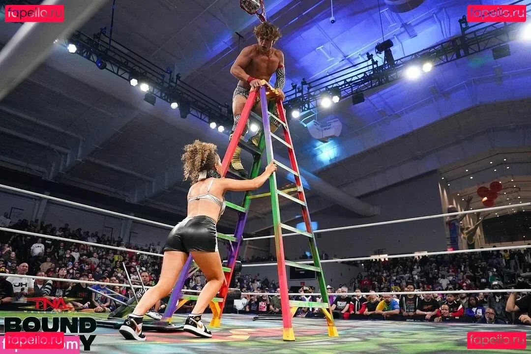 Alisha Edwards Onlyfans Photo Gallery 