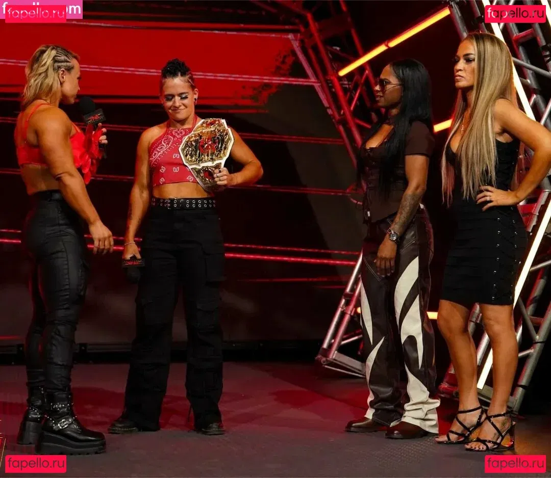 Alisha Edwards Onlyfans Photo Gallery 